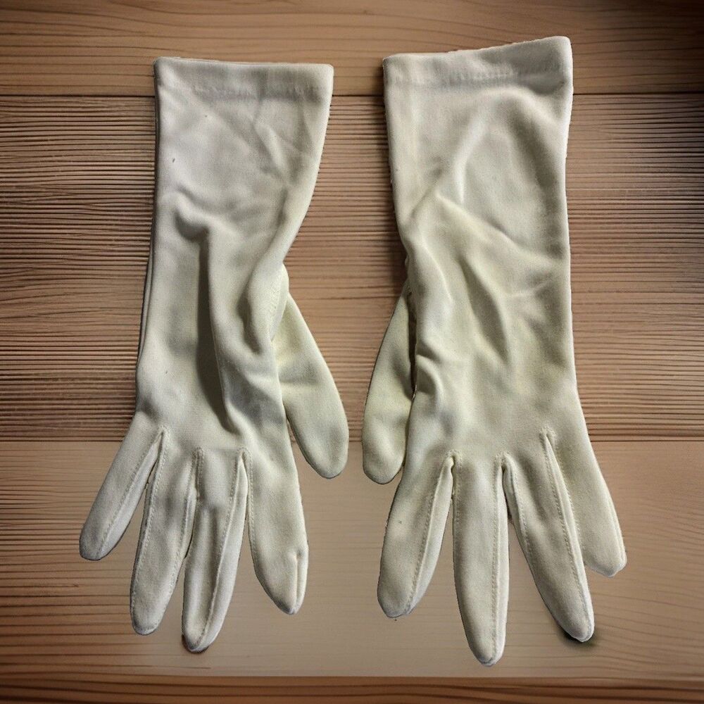 Vintage White Women’s Small Church Wedding Gloves  Small